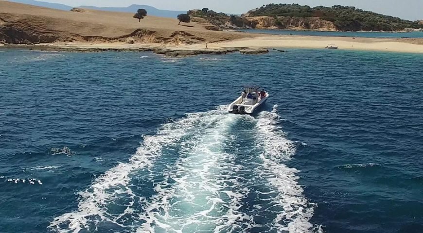 boat_cruise_amouliani