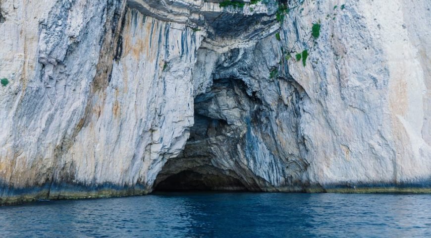 ExploreTheOutsideSyvota