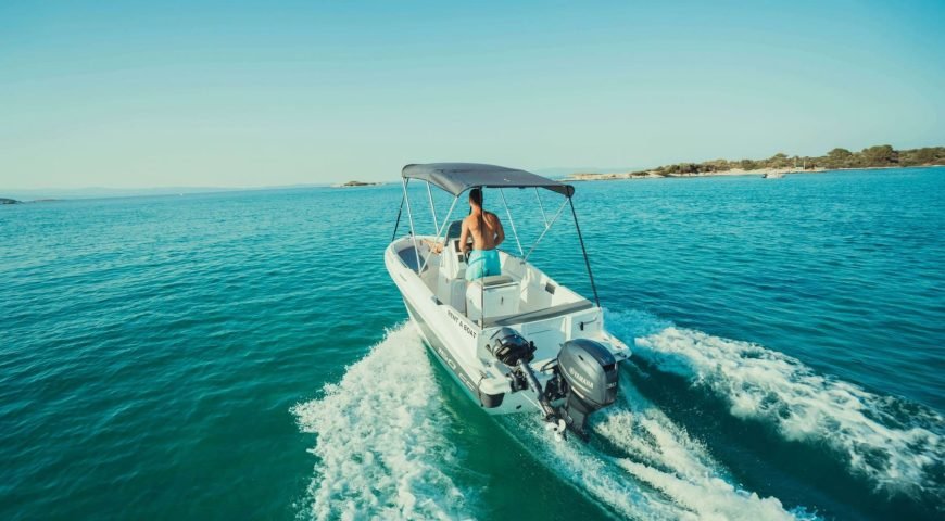 Explorer 30hp - Boat Rental (35)