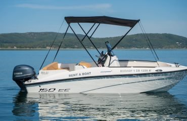 Explorer 30hp - Boat Rental (8)